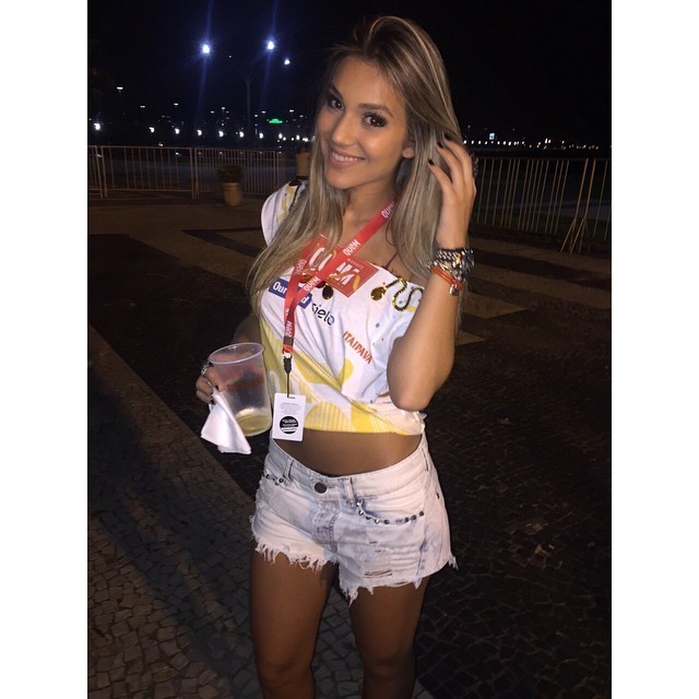 Bruna Santana postou foto no Instagram momentos antes de chegar no Camarote QUEM (Foto: Reprodução)