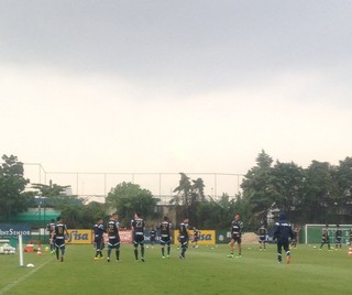Em treino de reservas do Palmeiras, Barrios e Gabriel trabalham com bola
