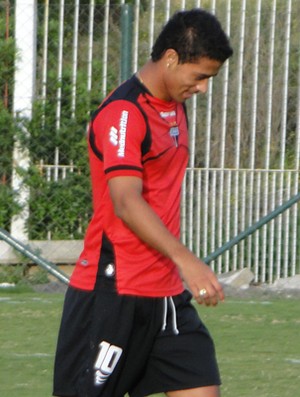 Ricardo Bueno, atacante do Atlético-GO (Foto: Divulgação/Atlético-GO)