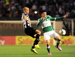 Vilaron critica Palmeiras modificado na derrota para o Galo e elogia árbitro