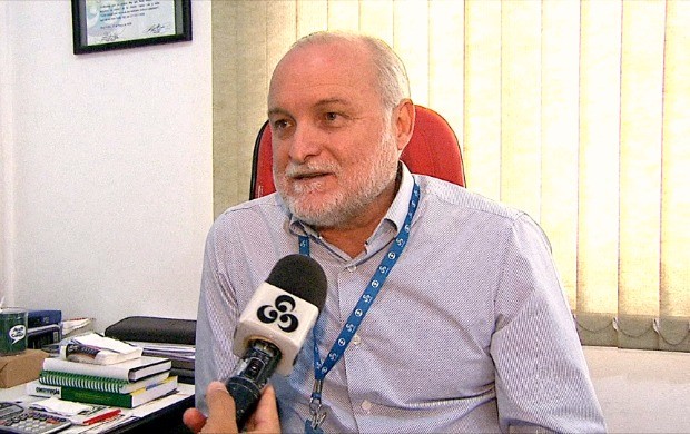 Diretor regional da Rede Amazônica no Acre, Ricardo Mendes fala sobre a rádio (Foto: Acre TV)