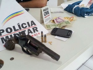 revolver patos de minas (Foto: PM/Divulgação)