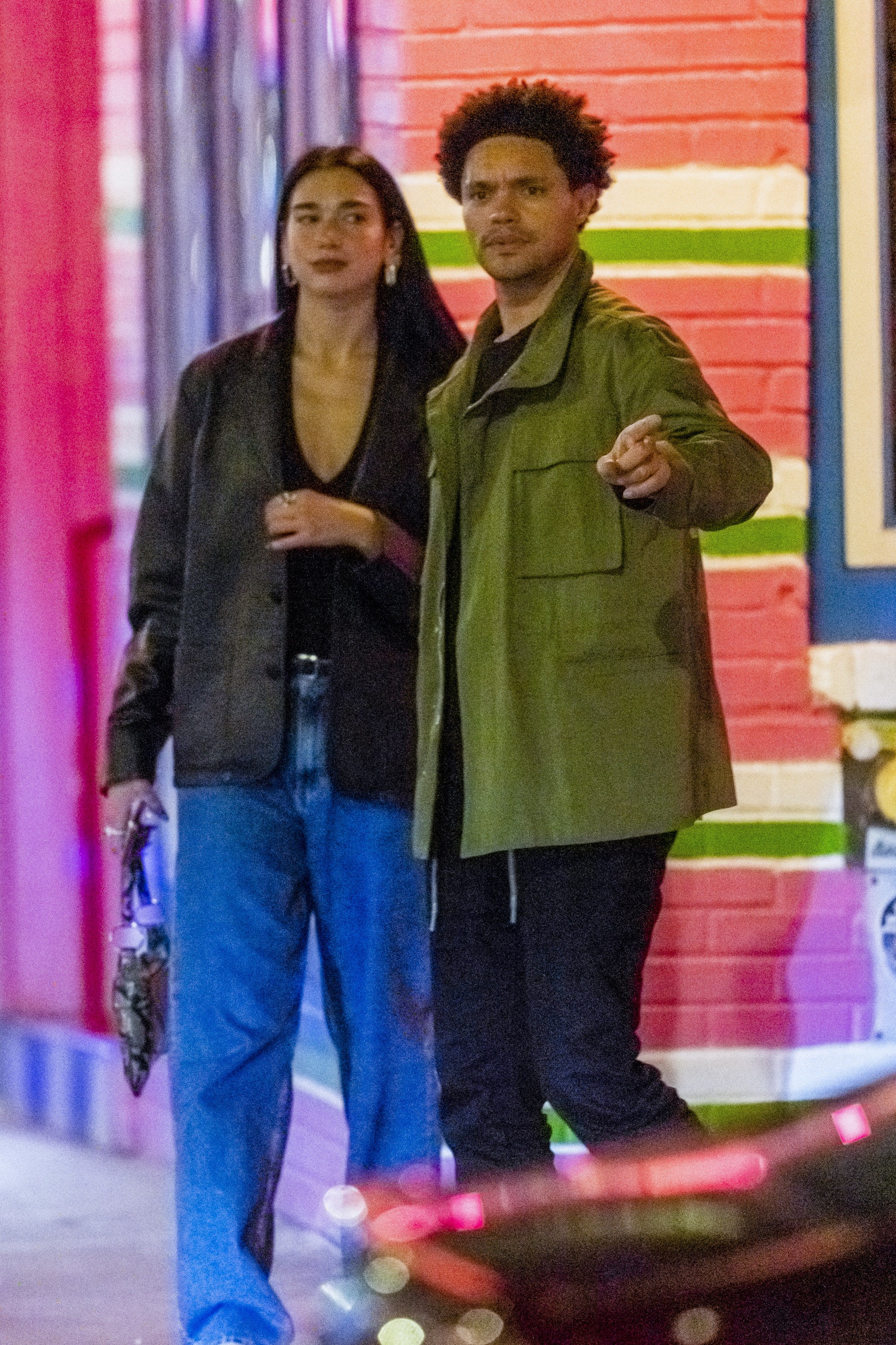 Dua Lipa e Trevor Noah estariam namorando (Foto: The Grosby Group) Dua Lipa e Trevor Noah estariam namorando (Foto: The Grosby Group)