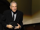 Leonard Cohen morreu dormindo após queda, diz empresário