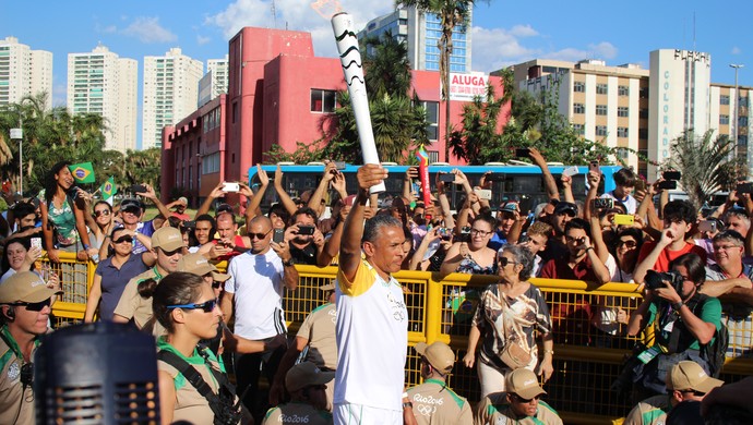 Joaquim Cruz revezamento tocha (Foto: Lucas Magalhães)
