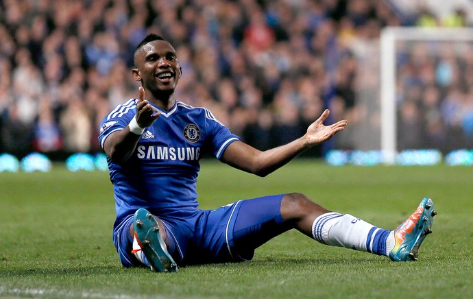 Eto'o Chelsea x Tottenham (Foto: Reuters)