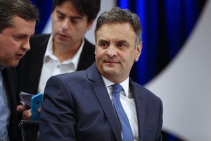 Aécio Neves no debate do SBT (Foto: Andre Penner/AP)