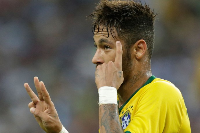 neymar gol Brasil x Japão (Foto: AP)