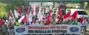 SIGA: trecho da Anchieta é liberado após ato contra demissões na Volks (Reprodução)