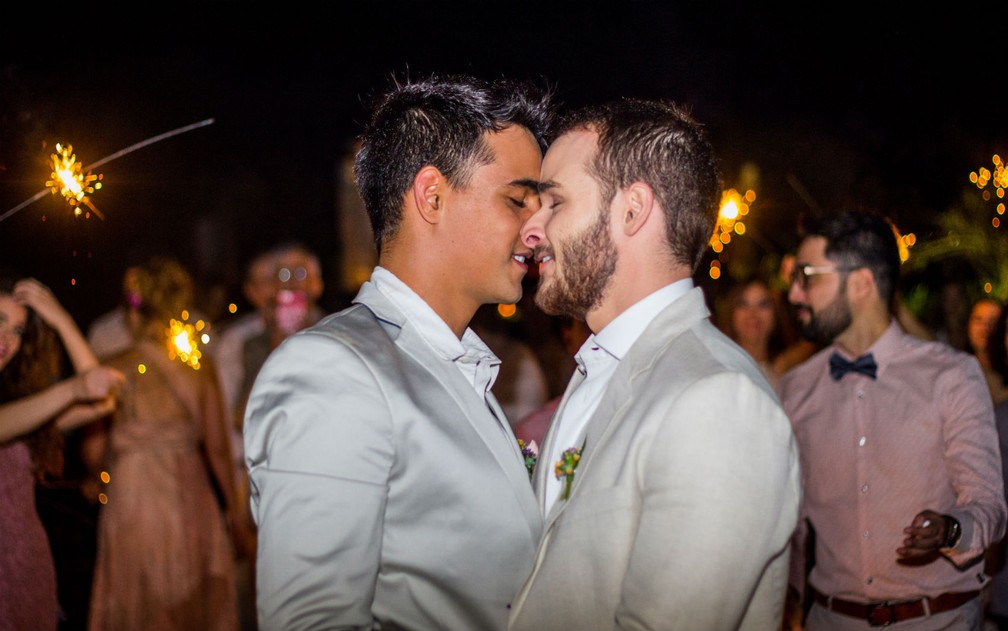 Casamento Gay No Brasil Completa Anos De Regulamenta O Leia