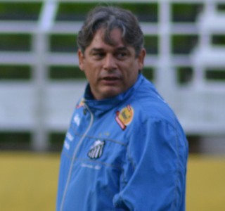 técnico Marcelo Veiga Bragantino (Foto: Filipe Rodrigues)