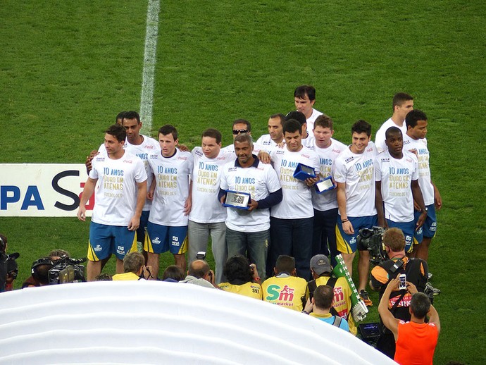 Romário com seleção de futebol de 5 (Foto: Cahê Mota) Romário com seleção de futebol de 5 (Foto: Cahê Mota)