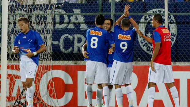 Anselmo gol Cruzeiro (Foto: Washington Alves / VIPCOMM)