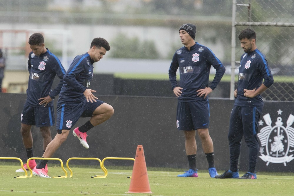 Marquinhos Gabriel volta, e Corinthians tem 23 relacionados para final; veja lista