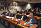 Discussão sobre dívidas vai para o
plenário, mas ainda sem consenso Discussão sobre dívidas vai para o
plenário, mas ainda sem consenso