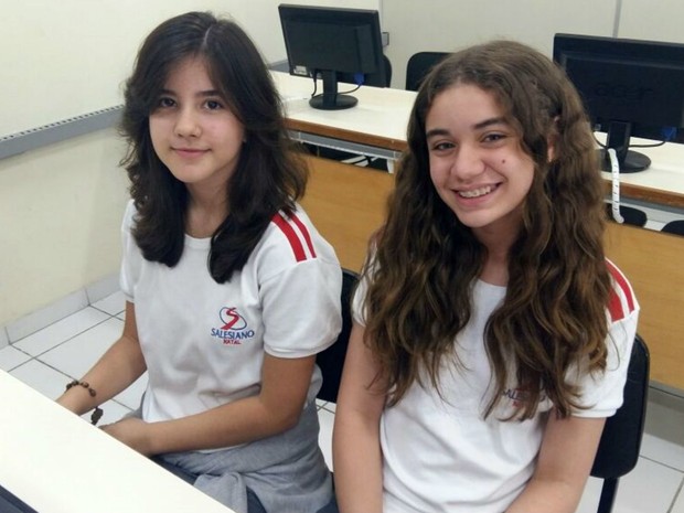 Ana Beatriz e Ruth têm 13 anos e cursam o oitavo ano (Foto: Divulgação/Salesiano São José)