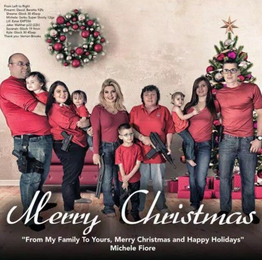 'Feliz Natal' bélico da família Fiore