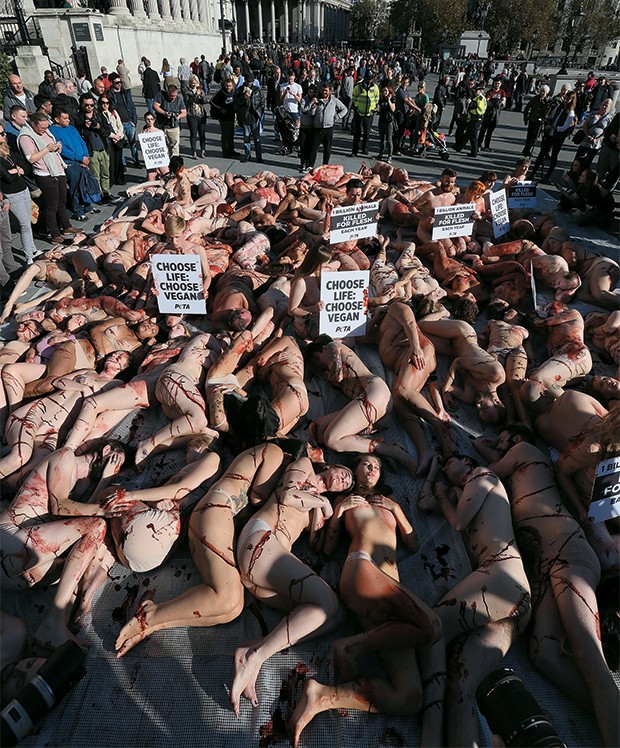 Protesto contra o consumo de carne em Londres (Foto: Christophe Simon/AFP)