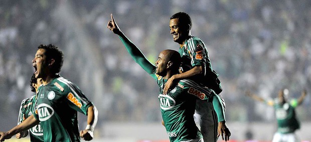 Comemoração segundo gol, Palmeiras x Coritiba (Foto: Marcos Ribolli  / Globoesporte.com)