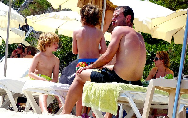 Mascherano férias em Ibiza (Foto: Splash News)