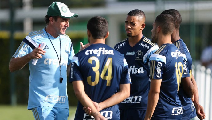 Por time mais veloz, Palmeiras pode ter Gabriel Jesus como centroavante