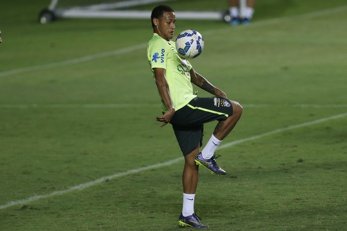 Neymar treino seleção brasileira Salvador (Foto: André Mourão / MoWA Press)