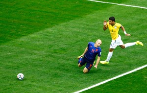 Robben e Thiago Silva Brasil e Holanda (Foto: Agência Reuters)