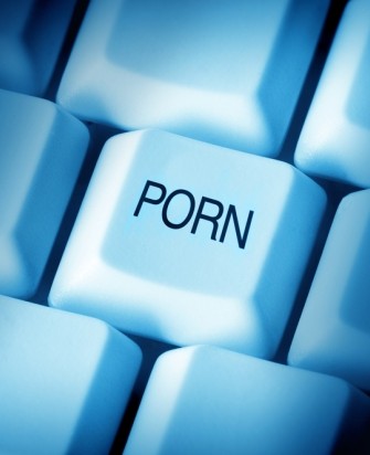 Para o Google, bloquear a pornografia online não resolve. Responsabilidade é dos adultos (Foto: Reprodução) (Foto: Para o Google, bloquear a pornografia online não resolve. Responsabilidade é dos adultos (Foto: Reprodução)) Para o Google, bloquear a pornografia online não resolve. Responsabilidade é dos adultos (Foto: Reprodução) (Foto: Para o Google, bloquear a pornografia online não resolve. Responsabilidade é dos adultos (Foto: Reprodução))