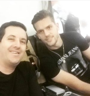 Rafael Toloi com o empresário André Castilho (Foto: Reprodução de Instagram)