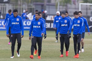 Sem Pato, Corinthians relaciona 23 jogadores para enfrentar o Figueirense