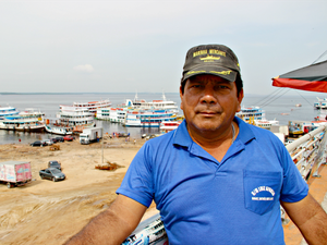 Agente de viagens relatou dificuldades de comandantes de embarcações (Foto: Diego Toledano/ G1 AM)