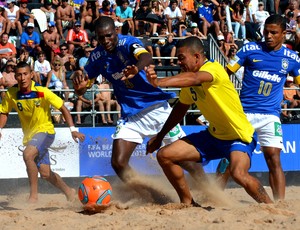 Bueno e Benjamin Brasil seleção brasileira de futebol de areia Equador eliminatórias sul-americanas (Foto: Divulgação/BSWW)