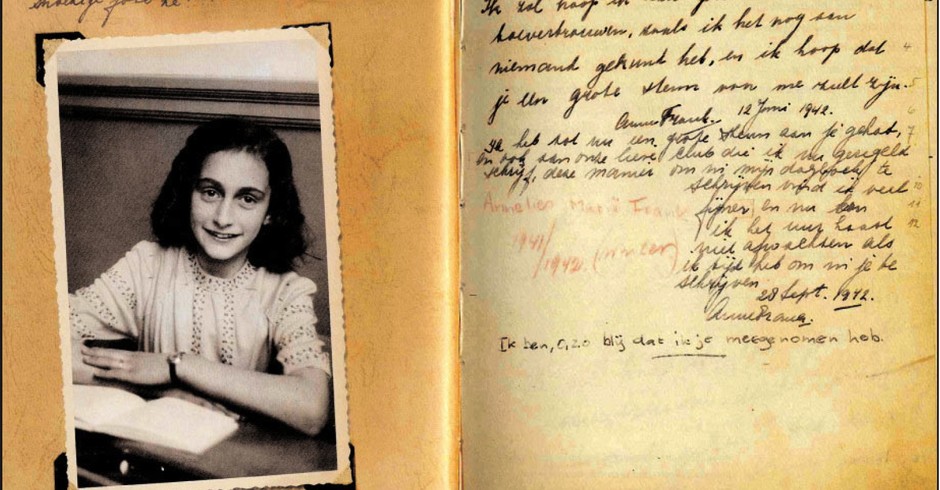 Primeira página do diário que Anne Frank ganhou em seu aniversário, em 12 de junho de 1942 (Foto: Photo collection Anne Frank Stichting, Amsterdam)