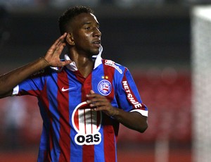 Talisca comemora, São Paulo x Bahia (Foto: Marcos Bezerra/Agência Estado)