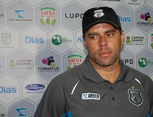 Leandro Sena, técnico do Treze (Foto: Silas Batista / GloboEsporte.com)