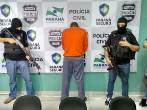 Suspeito foi apresentado na Delegacia de Maringá, nesta tarde (Foto: Junior Evangelista/RPC)