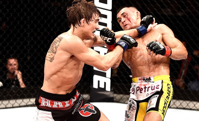 Douglas D Silva e Cody Gibson, UFC Porto Alegre (Foto: Getty Images)