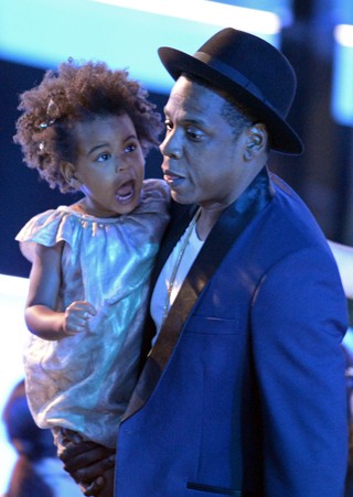 Blue Ivy e Jay Z (Foto: ROBYN BECK / AFP)