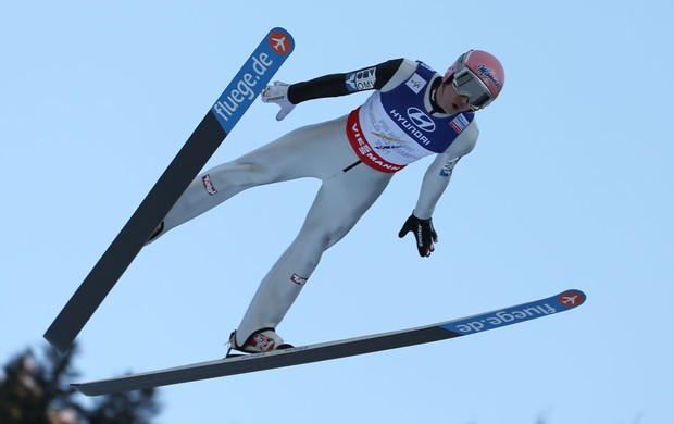 Mundial de saltos de esqui Manuel Fettner ouro Áustria (Foto: Agência AFP)