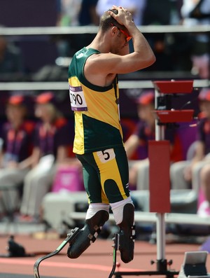atletismo Oscar Pistorius 4x400m londres 2012 (Foto: Agência AFP)