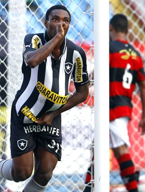 Vitinho comemoram gol do Botafogo sobre o Flamengo (Foto: Jorge William / Ag. O Globo)