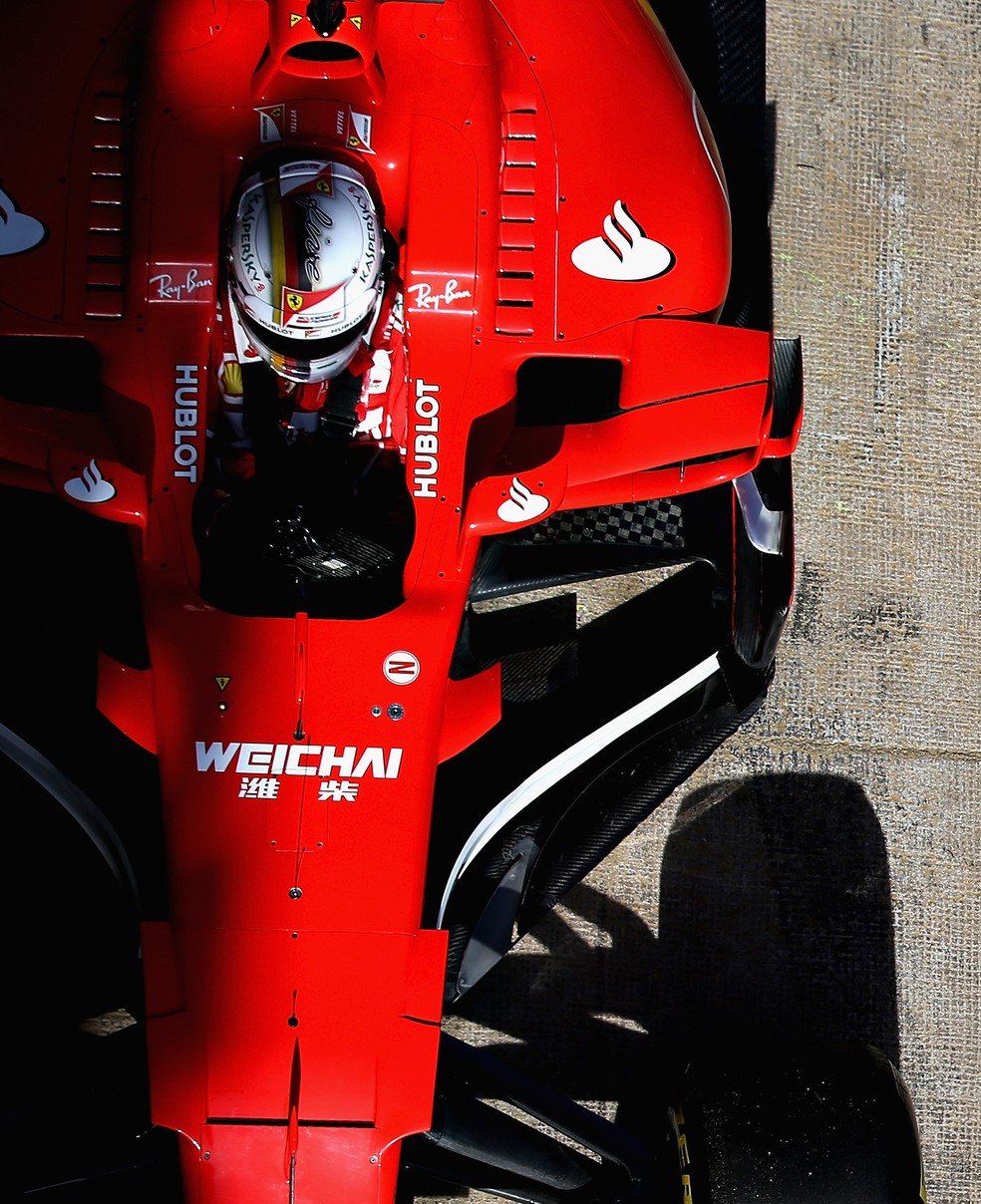Entrada de ar nos carros da Ferrari são revolucionárias para os padrões da escuderia (Foto: Getty Images)