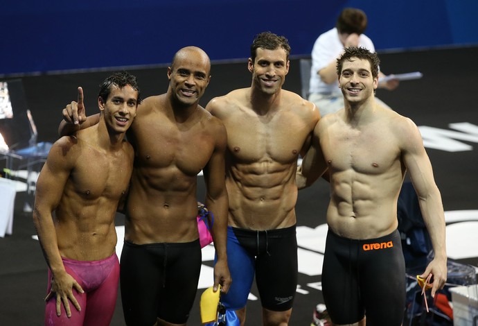 Revezamento 4x100m medley- eliminatórias- Mundial de Doha (Foto: Satiro Sodré/SSPRESS)