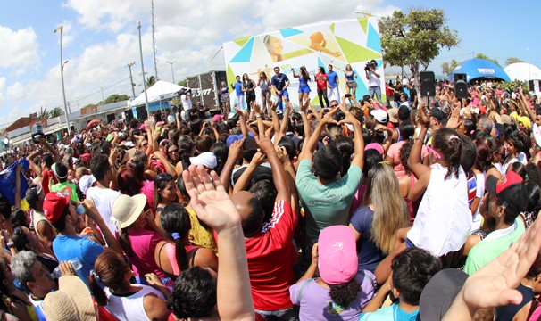 Fernando Rocha animou o público cearense no Bem Estar em Fortaleza. (Foto: Pedro Martins / Verdes Mares)