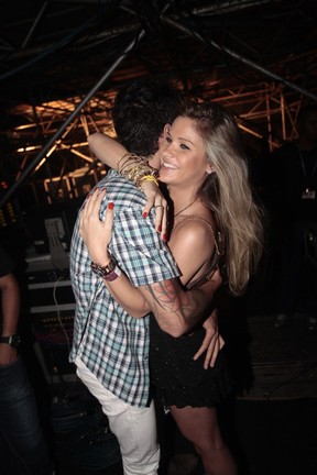 Gusttavo Lima e Andressa Suita no Festival de Verão de Salvador (Foto: Fred Pontes/ Divulgação)