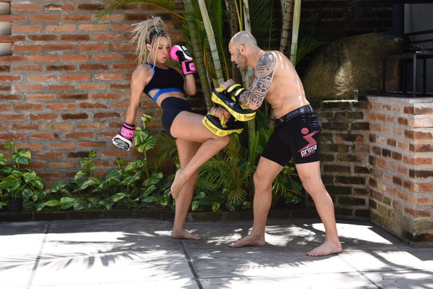 Fernanda Lacerda  pratica personal fight (Foto: merson Lima / MF Press Global)