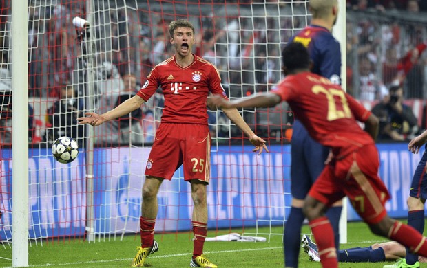 Mueller, Bayern de Munique x Barcelona (Foto: EFE)