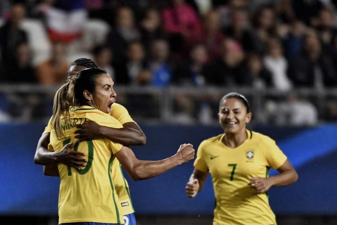 Marta, Brasil x França (Foto: JEFF PACHOUD / AFP)