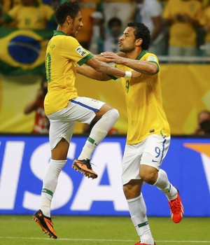 Brasil vence a Itália por 4 a 2 (Reuters)