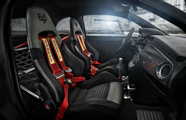 Fiat Mostra Abarth 695 Biposto O 500 Mais Veloz Da